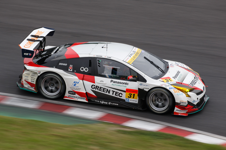 公式テスト鈴鹿2回目: GT300クラストップタイムは嵯峨宏紀／中山雄一組（TOYOTA PRIUS apr GT）