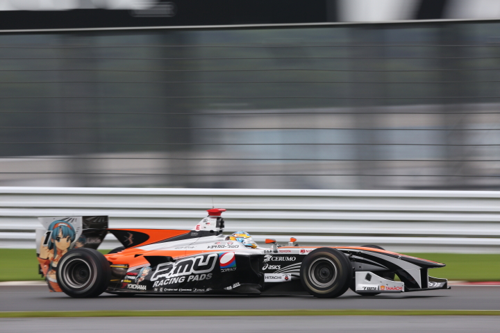 公式予選: 石浦宏明（P.MU/CERUMO・INGING SF14）