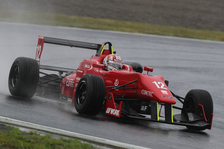 ポールポジションの牧野任祐（TODA FIGHTEX）