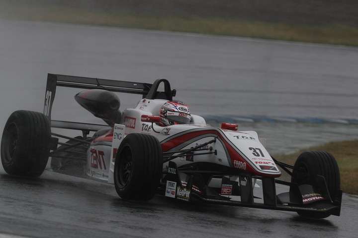 予選3位の坪井翔（ZENT TOM'S F314）