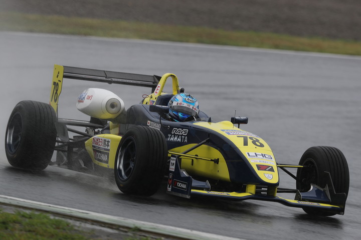 Nクラスポールポジションの片山義章（Petit LM Racing）