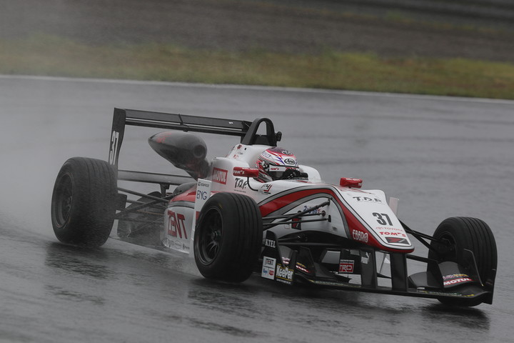 予選3位の坪井翔（ZENT TOM'S F314）