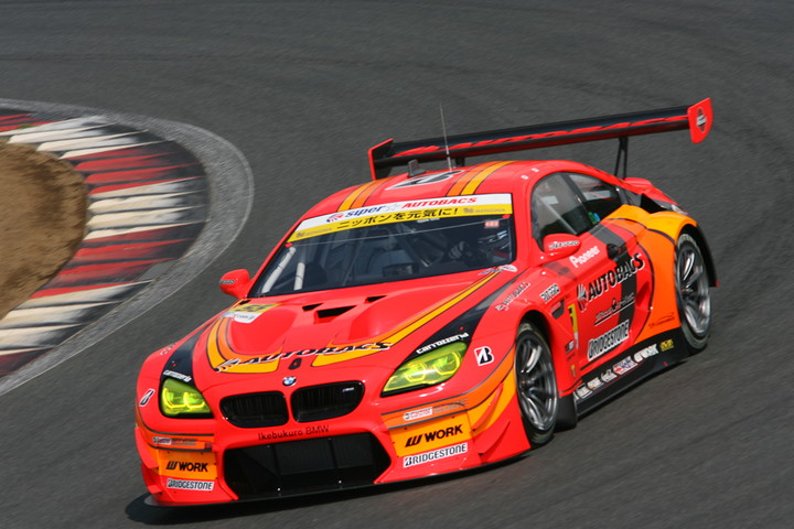 公式練習: GT300クラストップタイムは高木真一／小林崇志組（ARTA BMW M6 GT3）