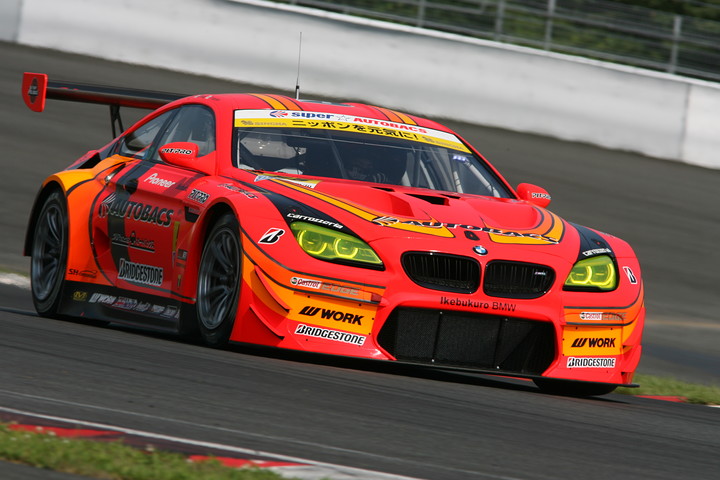 GT300クラスポールポジションの高木真一／小林崇志組（ARTA BMW M6 GT3）