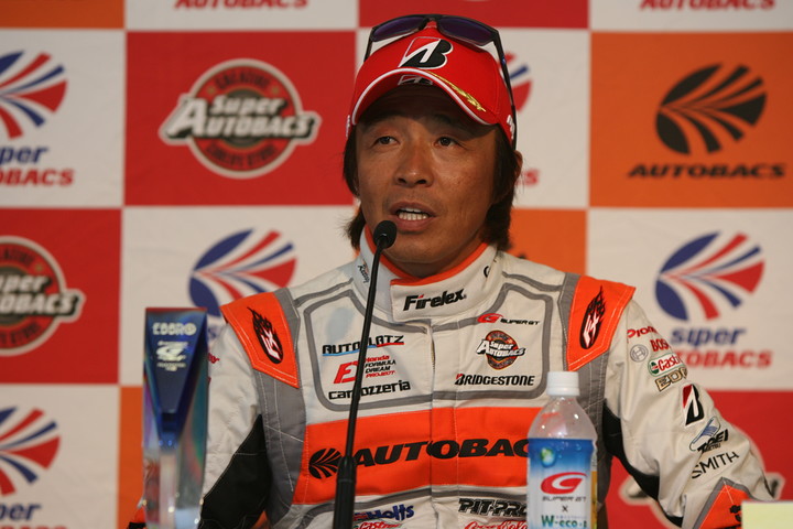 予選記者会見: GT300クラスポールポジションの高木真一（AUTOBACS RACING TEAM AGURI）