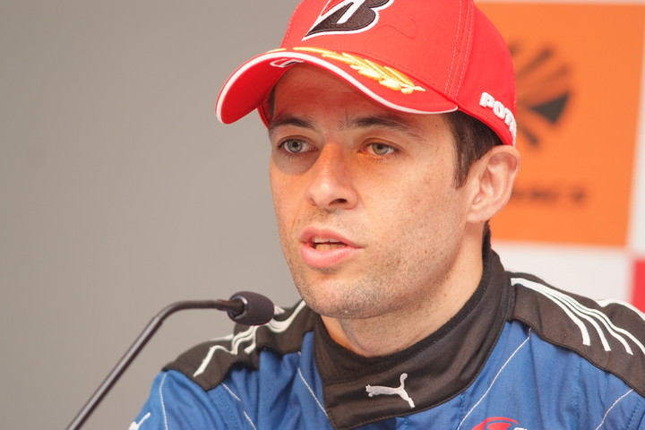 決勝記者会見: GT500クラス優勝のジョアオ・パオロ・デ・オリベイラ（TEAM IMPUL）