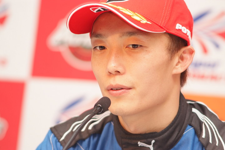 決勝記者会見: GT500クラス優勝の安田裕信（TEAM IMPUL）