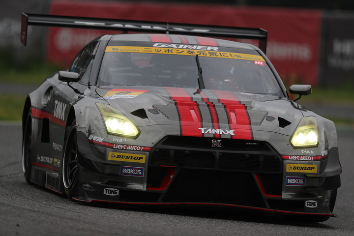 GT300クラス決勝3位はアンドレ・クート／富田竜一郎組（GAINER TANAX GT-R）
