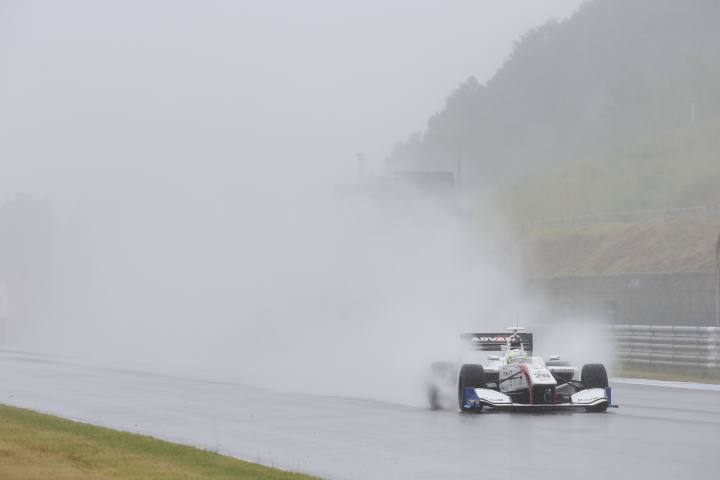 フリー走行1回目: 関口雄飛（ITOCHU ENEX TEAM IMPUL SF14）