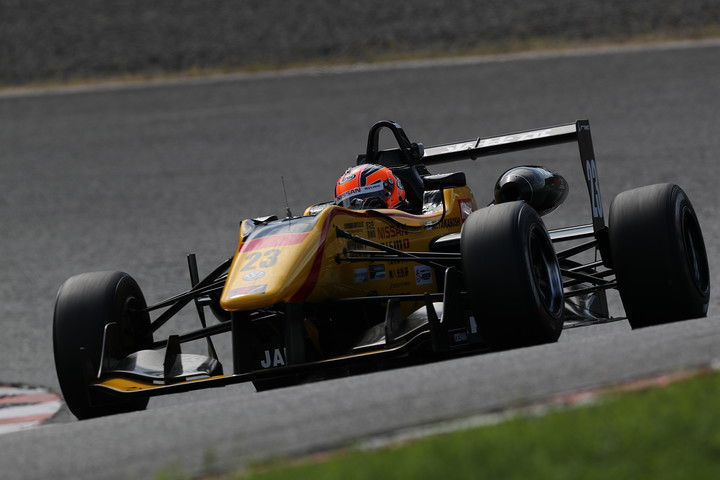 予選2位は高星明誠（B-MAX NDDP F3）