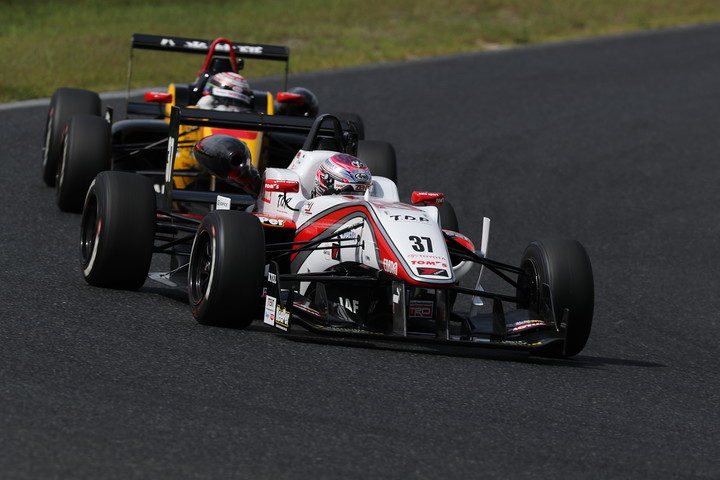 決勝3位は坪井翔（ZENT TOM'S F314）