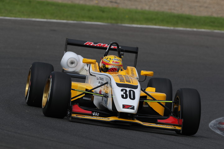 Nクラス予選3位はDRAGON（B-Max Racing F306）