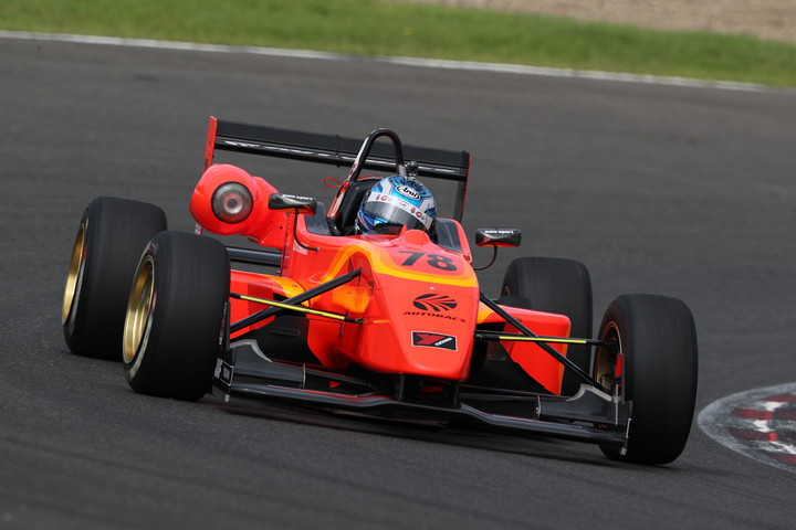 Nクラスポールポジションは片山義章（Petit LM Racing）