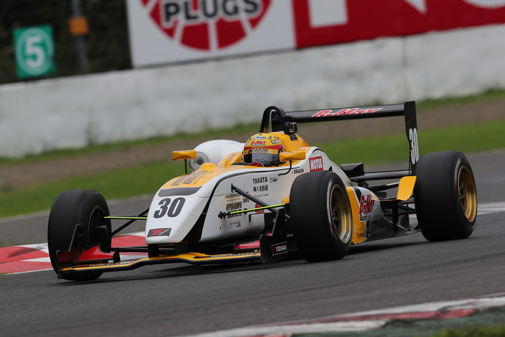 Nクラス決勝2位はDRAGON（B-Max Racing F306）