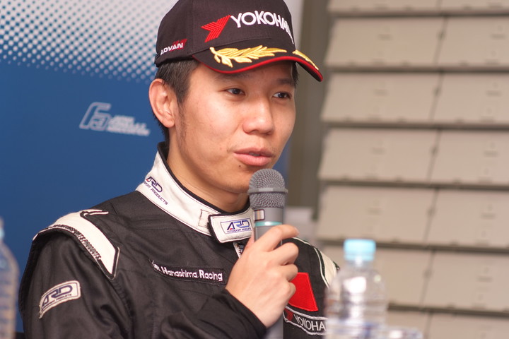 決勝記者会見: Nクラス3位のアレックス・ヤン（Hanashima Racing）