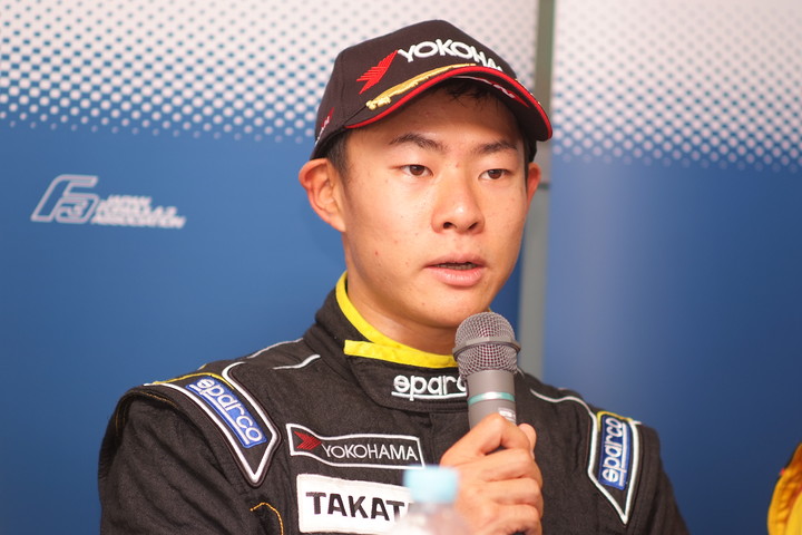決勝記者会見: Nクラス優勝の片山義章（Petit Lemans Racing）