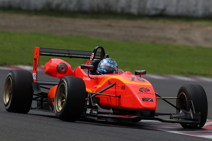 Nクラスポールポジションは片山義章（Petit LM Racing）