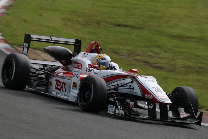 優勝は山下健太（ZENT TOM'S F312）