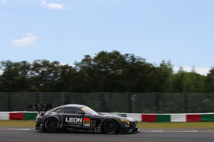 公式練習: 細川慎弥／佐藤公哉／飯田太陽組（triple aランボルギーニ GT3）