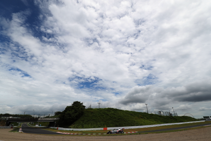 サーキットサファリ: 本山哲／高星明誠組（S Road CRAFTSPORTS GT-R）