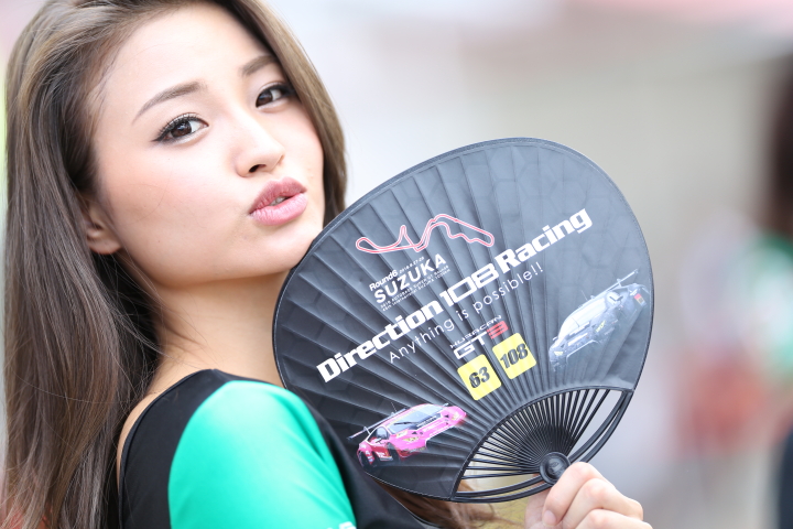 ピットウォーク: レースクイーン