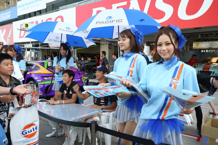 GTキッズウォーク: レースクイーン