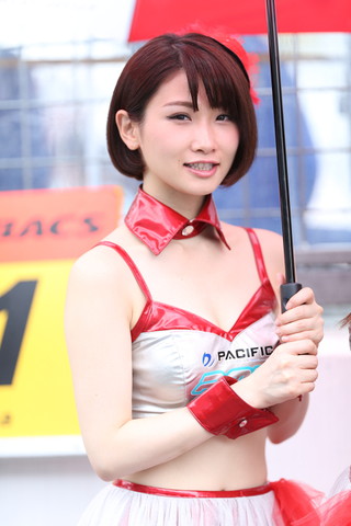 ピットウォーク: レースクイーン