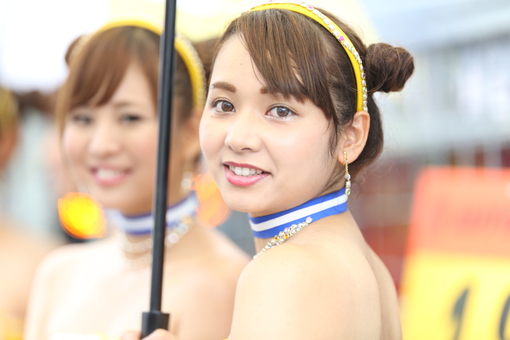 ピットウォーク: レースクイーン