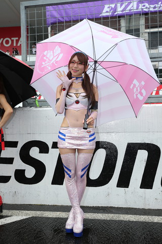 ピットウォーク: レースクイーン