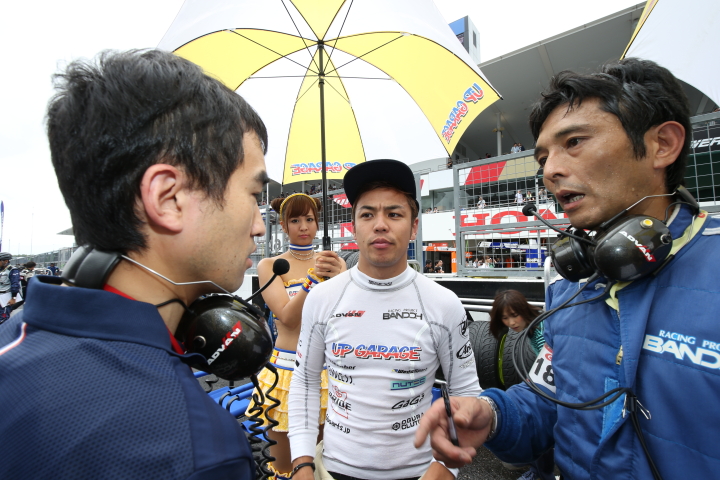 スタート進行: 中山友貴（TEAM UPGARAGE with BANDOH）