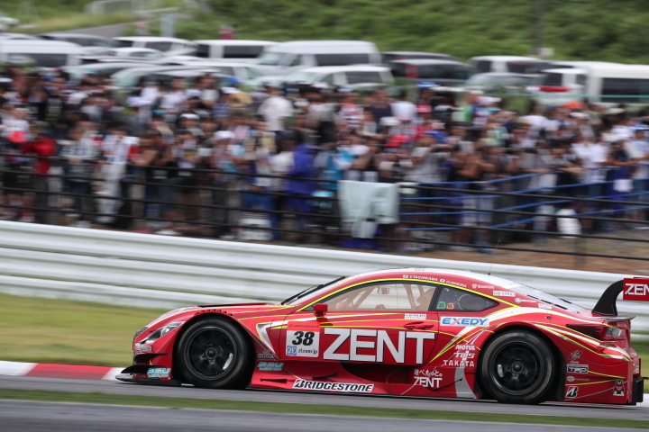 決勝レース: 立川祐路（ZENT CERUMO RC F）