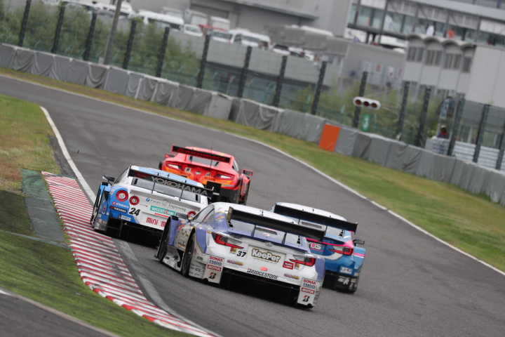 決勝レース: ジェームス・ロシター（KeePer TOM'S RC F）