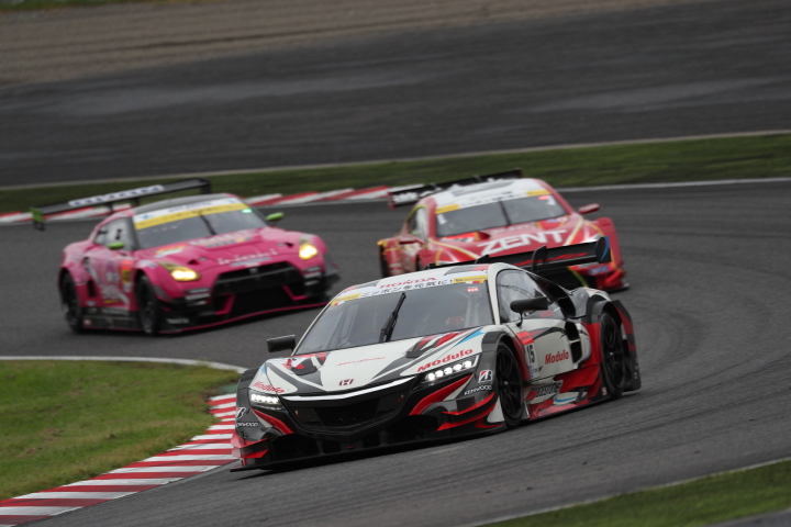 決勝レース: 武藤英紀（ドラゴモデューロNSX CONCEPT-GT）