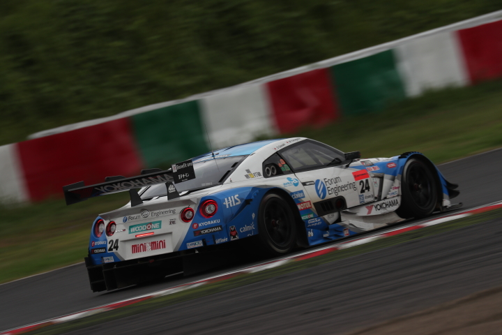 決勝レース: 佐々木大樹／柳田真孝組（フォーラムエンジニアリングADVAN GT-R）