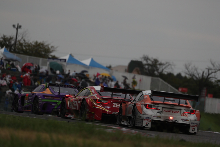 決勝レース: 伊藤大輔／ニック・キャシディ組（au TOM'S RC F）