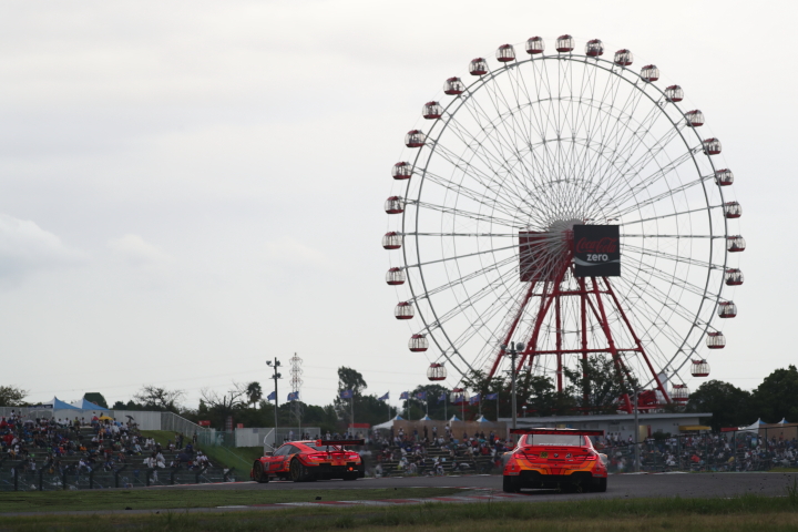 決勝レース: 高木真一／小林崇志組（ARTA BMW M6 GT3）