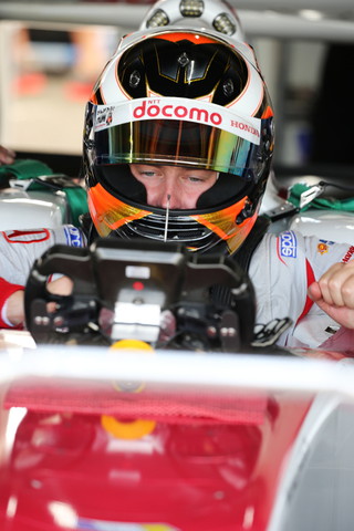 フリー走行: ストフェル・バンドーン（DOCOMO DANDELION M41S SF14）