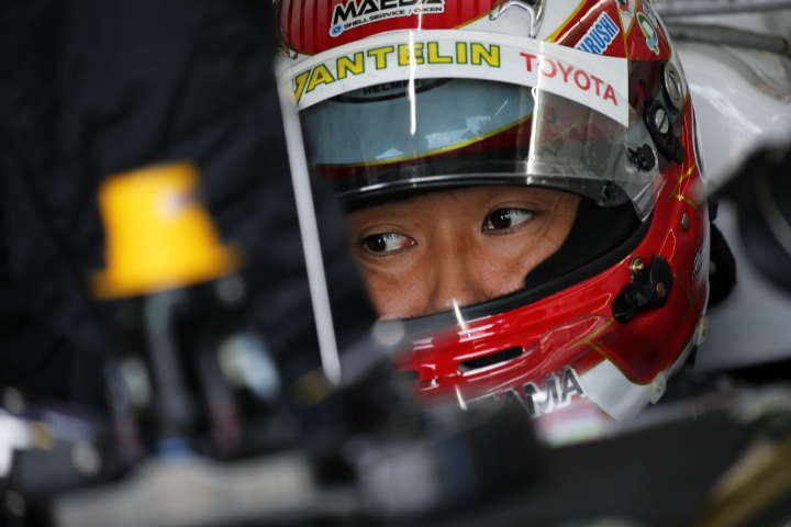 フリー走行: 中嶋一貴（VANTELIN KOWA TOM’S SF14）