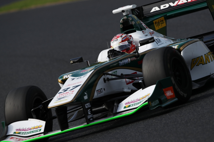 フリー走行: 中嶋一貴（VANTELIN KOWA TOM’S SF14）