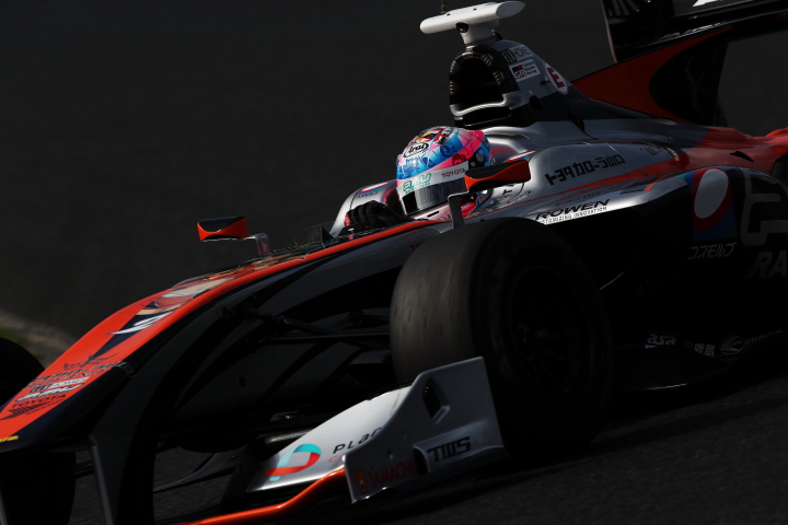 フリー走行: 国本雄資（P.MU/CERUMO・INGING SF14）