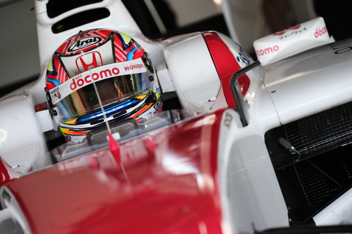 レース1公式予選: 野尻智紀（DOCOMO DANDELION M40Y SF14）