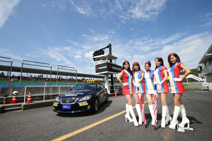 ピットウォーク: 岡山国際サーキットのレースクイーン