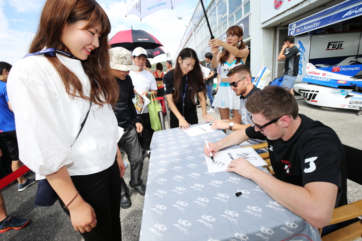 ピットウォーク: ウィリアム・ブラー（KONDO RACING）