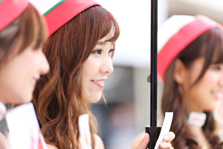 ピットウォーク: レースクイーン