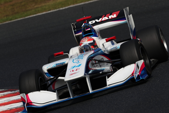 レース2公式予選: 小暮卓史（DRAGO CORSE SF14）