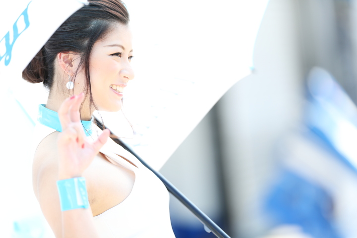 ピットウォーク: レースクイーン