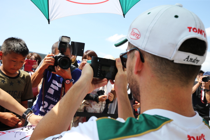 ピットウォーク: アンドレ・ロッテラー（VANTELIN TEAM TOM’S）