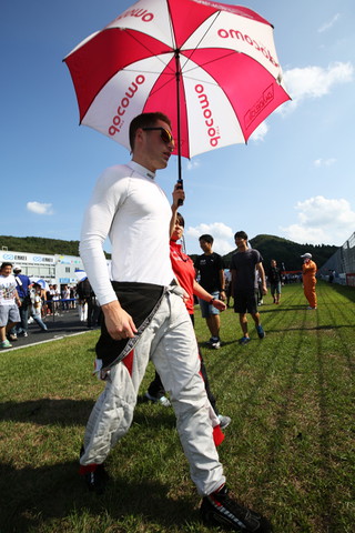 レース2スタート進行: ストフェル・バンドーン（DOCOMO TEAM DANDELION RACING）