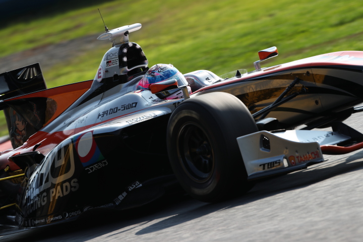 レース2決勝: 国本雄資（P.MU/CERUMO・INGING SF14）