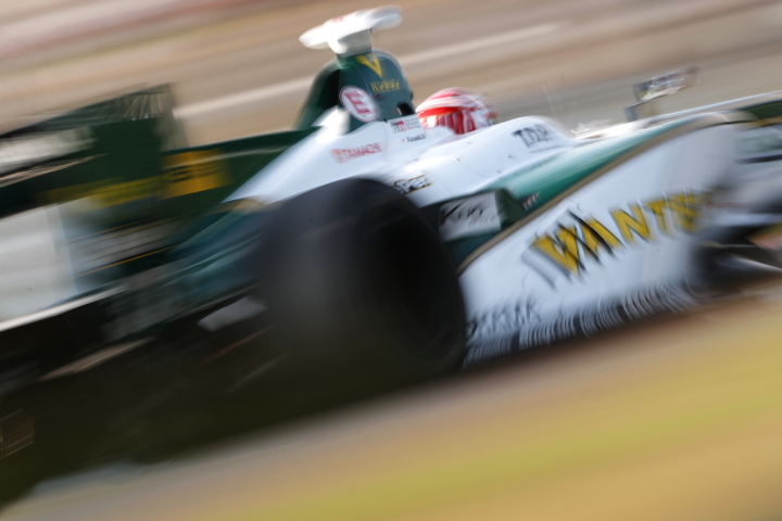 レース2決勝: 中嶋一貴（VANTELIN KOWA TOM’S SF14）